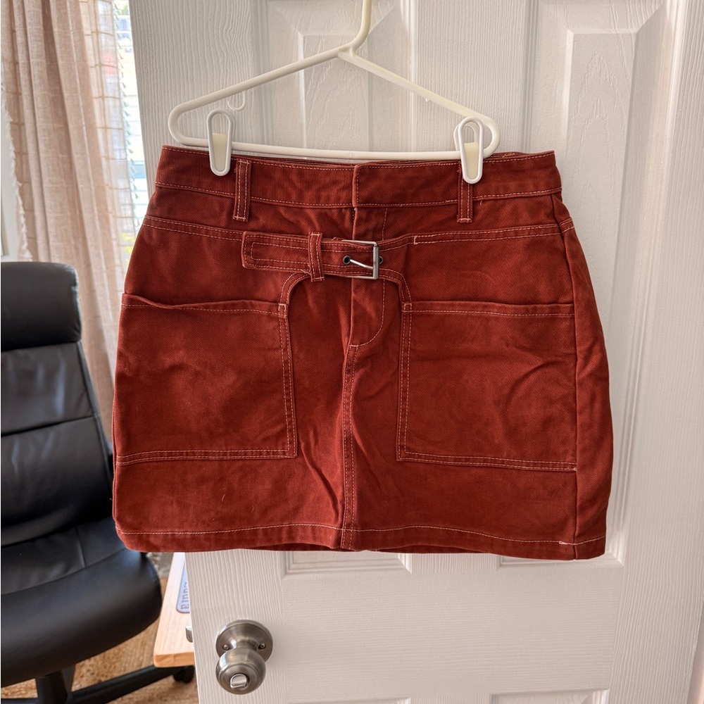 Mini Skirt with Front Pockets and Belt - Rust